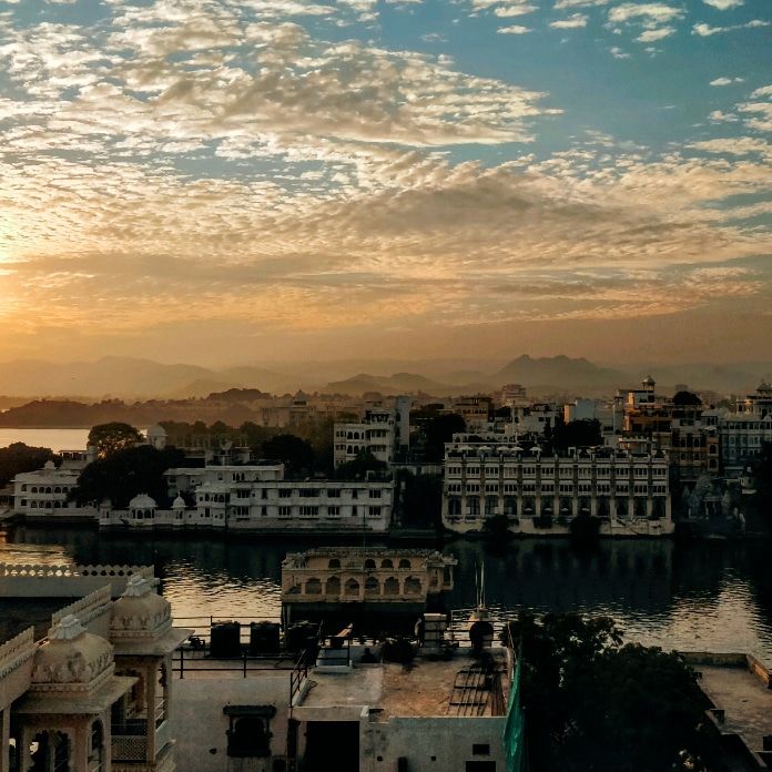 Photo of Bunkyard Hostel, Lal Ghat Road, Silawatwari, Udaipur, Rajasthan, India by Varsha Suresh