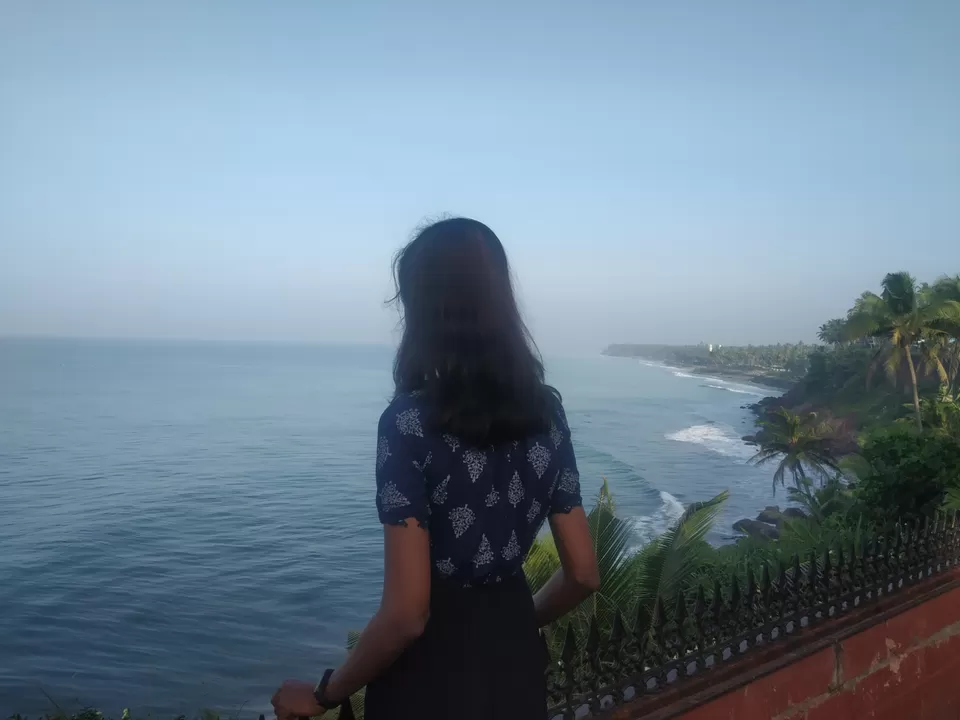 Photo of Varkala cliff, Varkala, Kerala by Aiswarya Shaji Dev