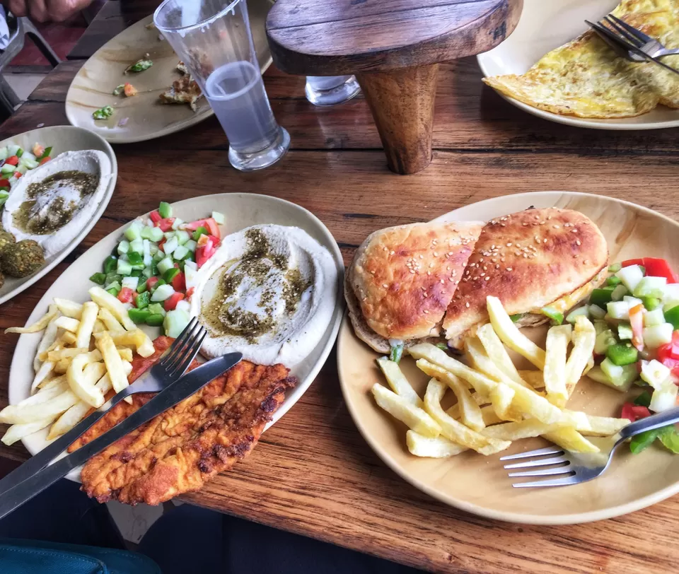 Photo of Altaf's Cafe, Dolphin Nose Road, Vattakanal, Kodaikanal, Tamil Nadu, India by Meghali Ghosh