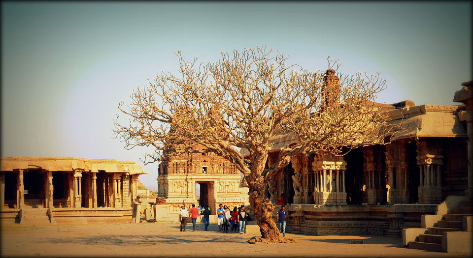 Hampi : The Once Glorious city of Vijayanagar - Tripoto
