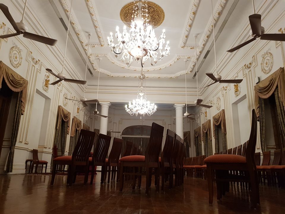 Photo of Raj Bhavan, Malabar Hill, Mumbai, Maharashtra, India by TheCrazyIndianNomad