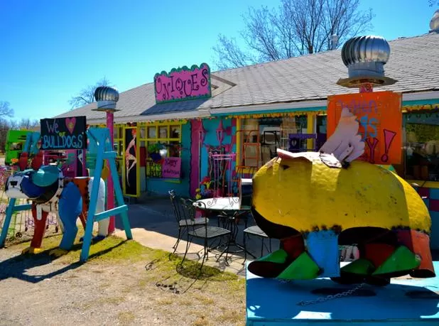 Photo of Uniques, 130 N Forrest St Stratford, OK 74872 by Lindsey Davidson