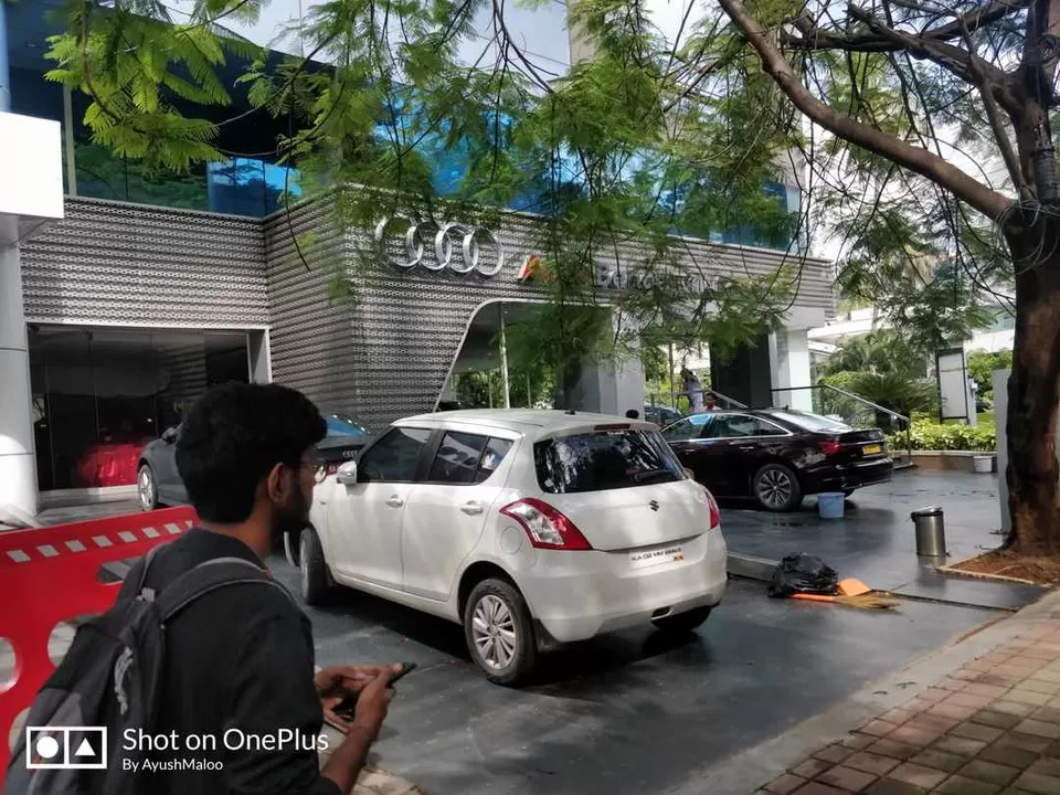 Photo of Vittal Mallya Road, KG Halli, Shanthala Nagar, Ashok Nagar, Bengaluru, Karnataka, India by Thesundaytraveller