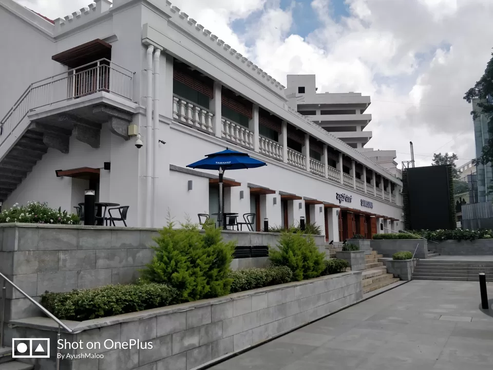 Photo of Samsung Opera House (Largest Mobile Experience Center), Residency Road, Shanthala Nagar, Ashok Nagar, Bengaluru, Karnataka, India by Thesundaytraveller