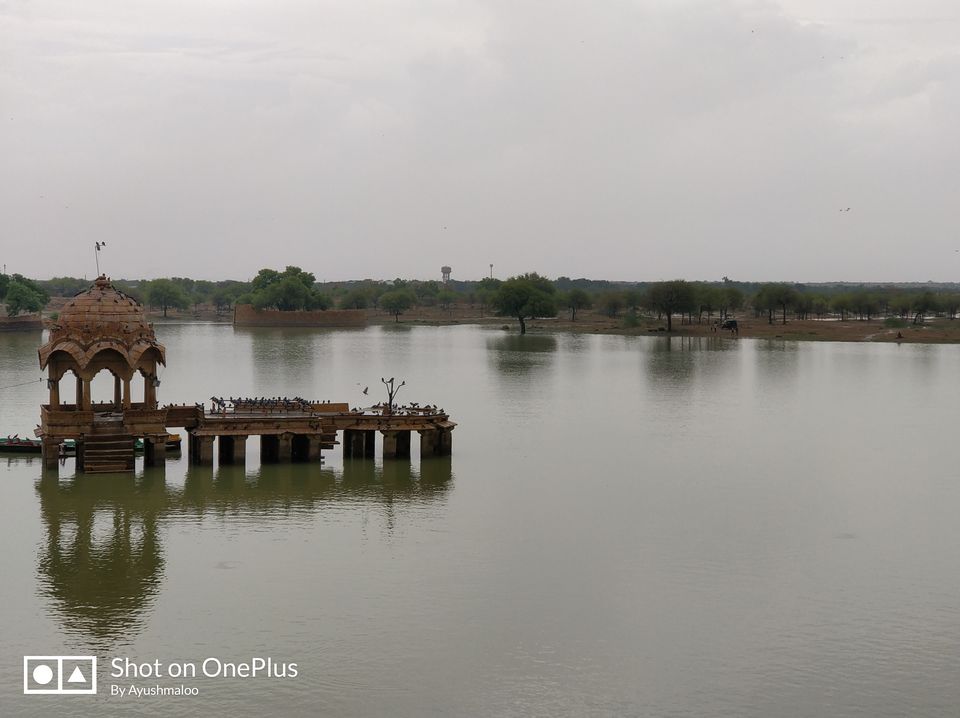 Photo of Gadi Sagar Lake, Postal Colony, Jaisalmer, Rajasthan by ayush maloo