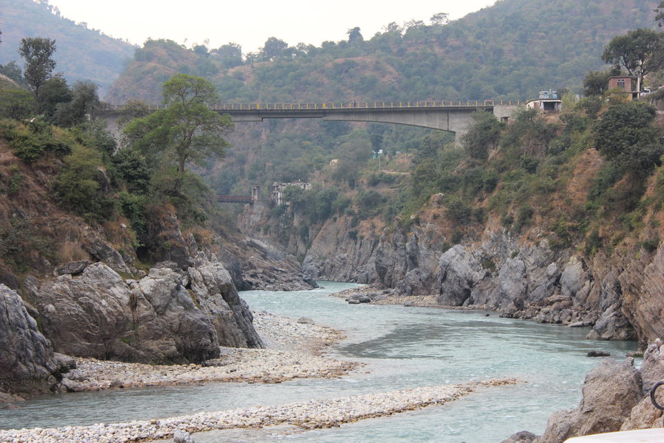 Photo of Tatta Pani, Shimla - Tatapani - Mandi Road, Tatapani, Himachal Pradesh, India by Smiti Maini