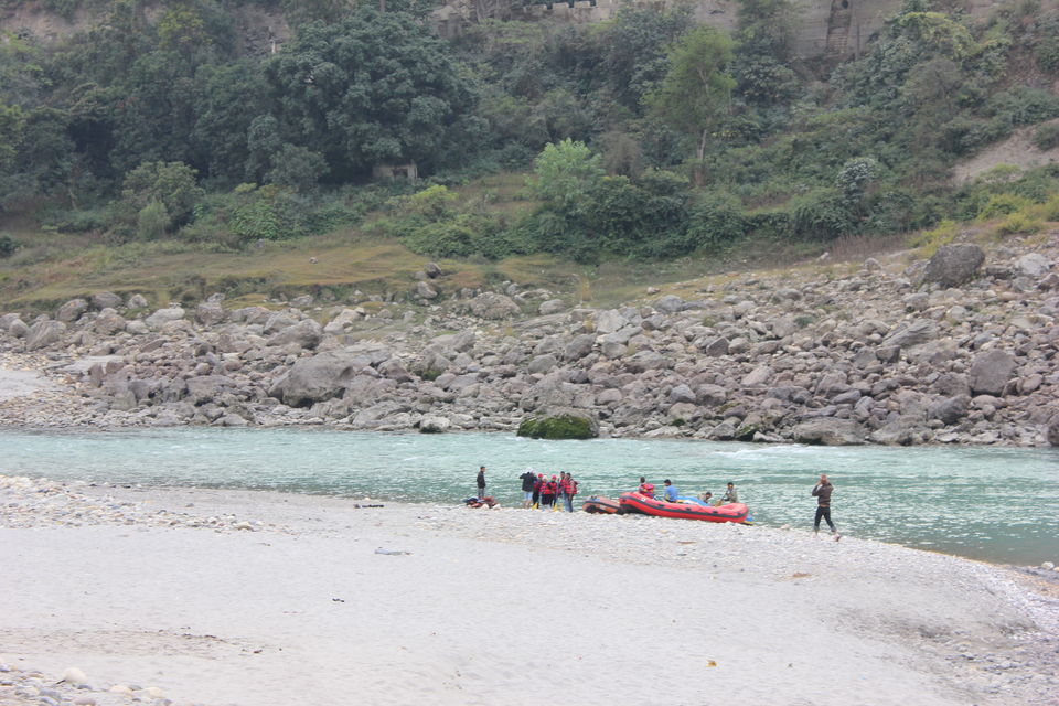 Photo of Tatta Pani, Shimla - Tatapani - Mandi Road, Tatapani, Himachal Pradesh, India by Smiti Maini