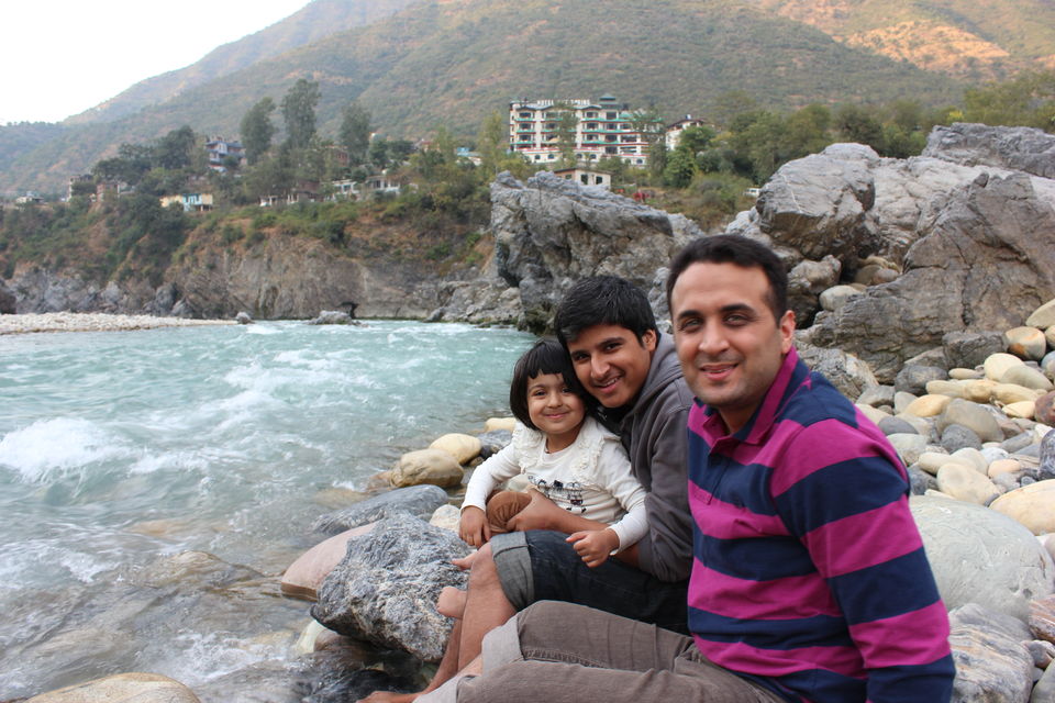 Photo of Tatta Paani : Shimla, like never before!! 7/10 by Smiti Maini