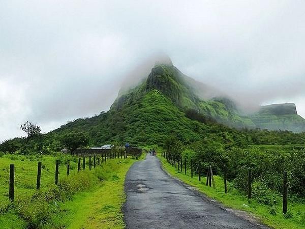 Photo of महाराष्ट्र का विसापुर फोर्ट: जानिए पर्यटन के लिए क्यों खास है महाराष्ट्र का विसापुर फोर्ट by Faisal Ansari