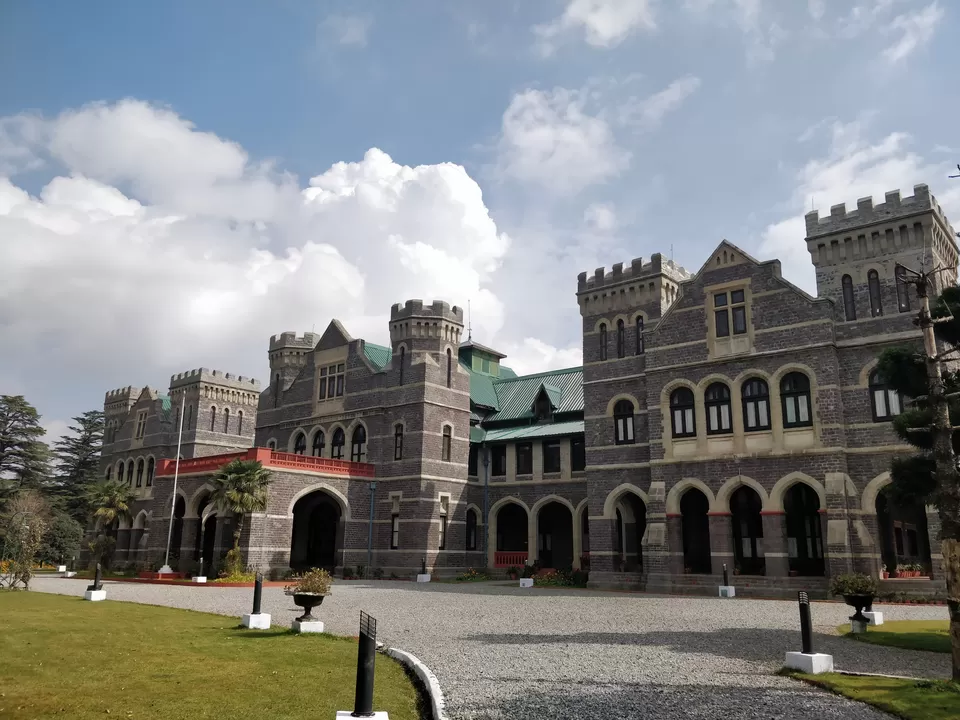 Photo of Raj Bhawan Governor House, Amghari, Nainital, Uttarakhand, India by megha jaswal
