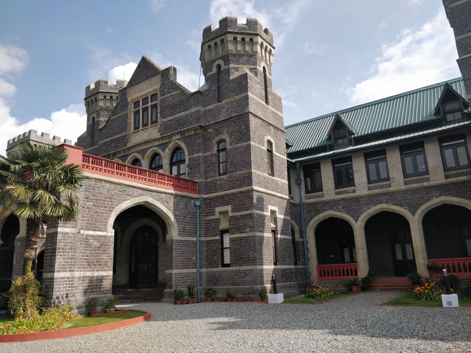 Photo of VISIT TO GOVERNOR HOUSE IN NAINITAL 6/9 by megha jaswal