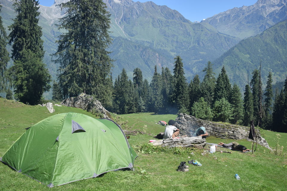 Photo of Bhandak Thatch, Barsheni Rd, Kalgha, Sosan, Himachal Pradesh, India by Lakshmi KTP