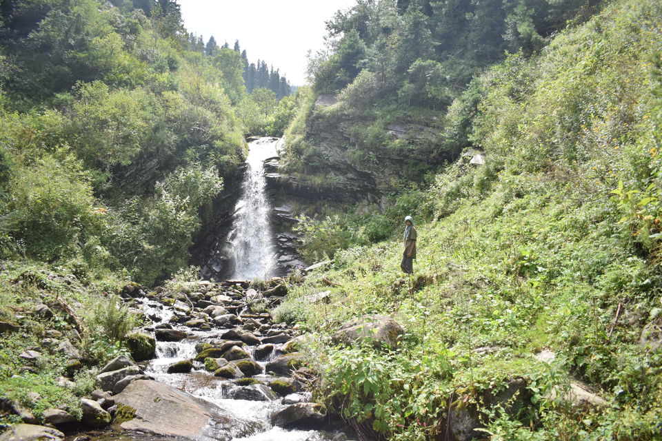 Photo of Bhandak Thatch, Barsheni Rd, Kalgha, Sosan, Himachal Pradesh, India by Lakshmi KTP