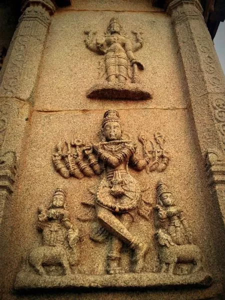 Photo of Vishnu Temple Comlex, Bellary, Karnataka, India by Deepika Gumaste