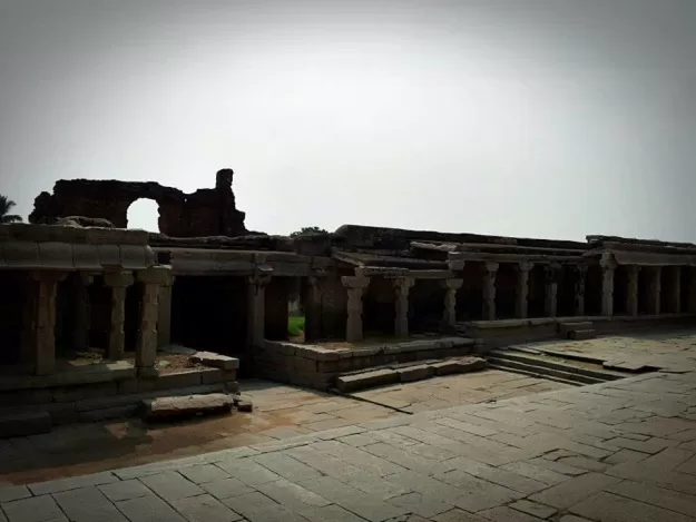 Photo of Vishnu Temple Comlex, Bellary, Karnataka, India by Deepika Gumaste