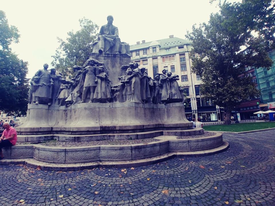 Photo of Backpacking Solo? Here is why a free walking tour is a good place to start! 1/1 by Neha
