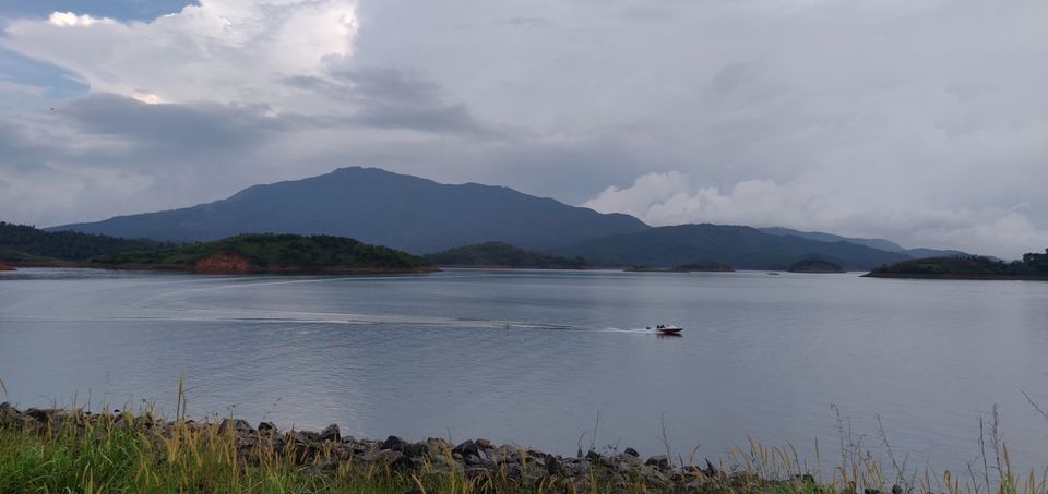 Photo of Banasura Sagar Dam, Padinjarathara, Kerala by liju abraham