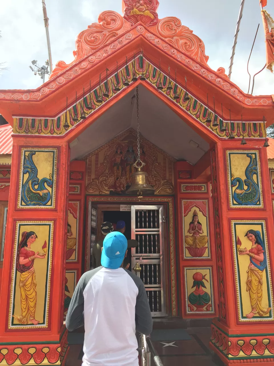 Photo of Shimla, Himachal Pradesh, India by Muzamil Farooq