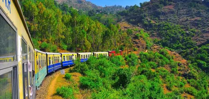 Photo of Shimla, Himachal Pradesh, India by Muzamil Farooq