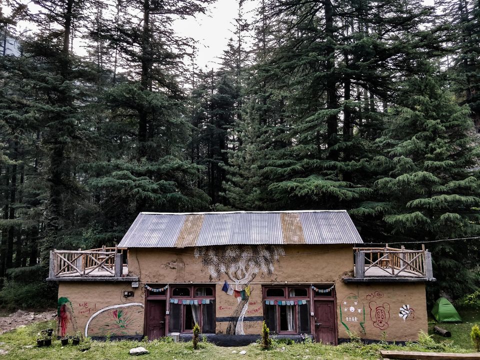 Photo of Mudhouse Experiential Hostels, Dist, Jibhi, Himachal Pradesh, India by Parth.