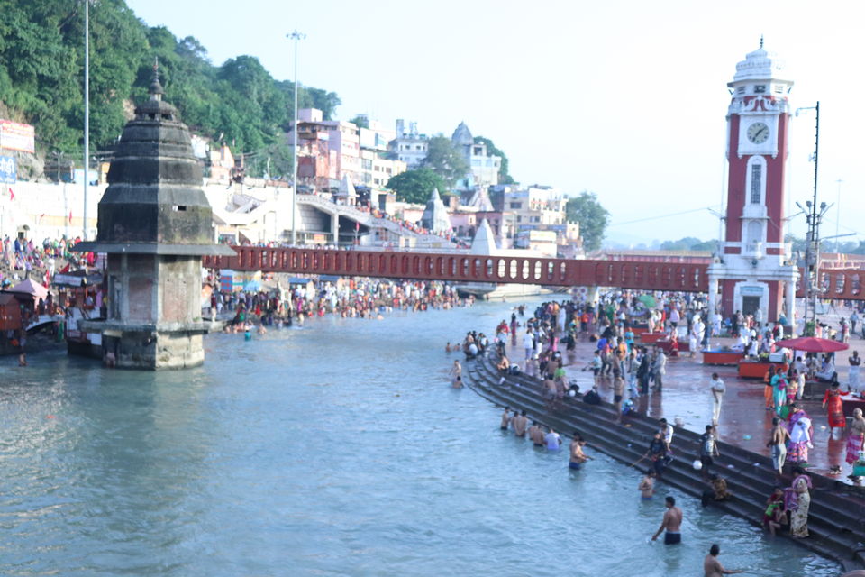 Photo of Har Ki Pauri, Haridwar, Uttarakhand, India by Nivedita Kundu