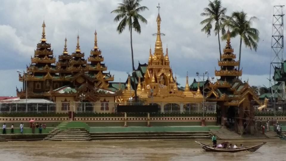 Photo of Myanmar, Yangon 28/29 by Yvonne Tang