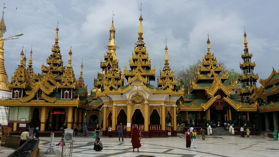 Photo of Myanmar, Yangon 12/29 by Yvonne Tang