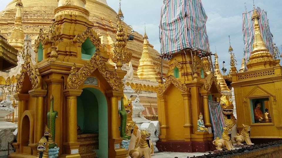 Photo of Myanmar, Yangon 9/29 by Yvonne Tang