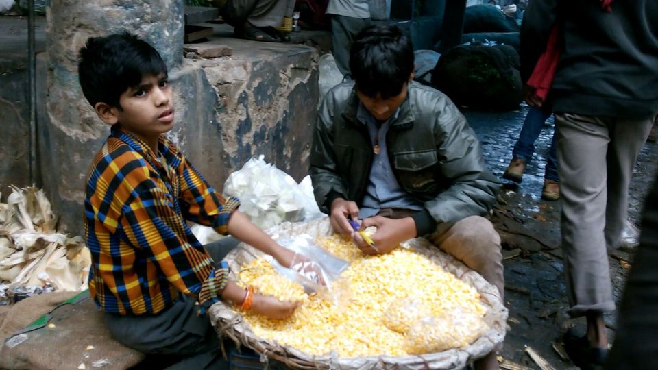 Photo of Azadpur Subzi Mandi – Asia's largest wholesale fruits and vegetables market 11/46 by Travellian.in