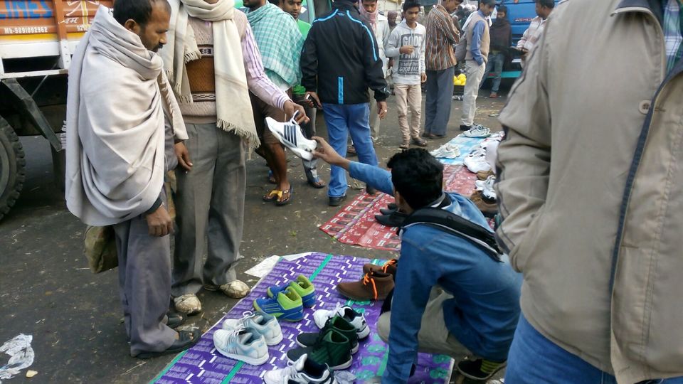 Photo of Azadpur Subzi Mandi – Asia's largest wholesale fruits and vegetables market 34/46 by Travellian.in
