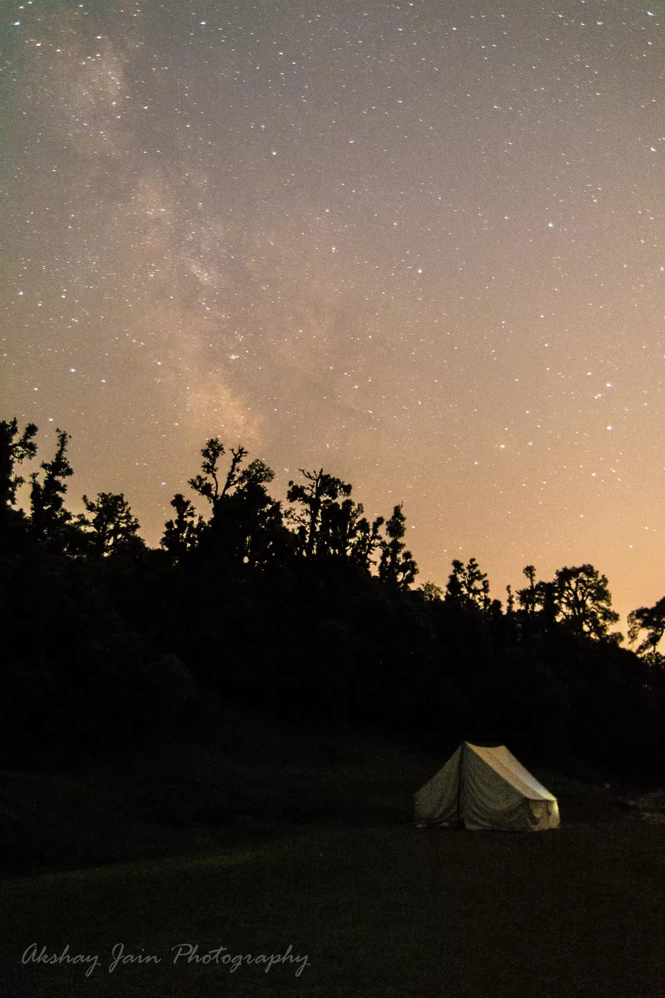 Photo of Deoria Taal, Rudraprayag, Uttarakhand, India by Akshay Jain