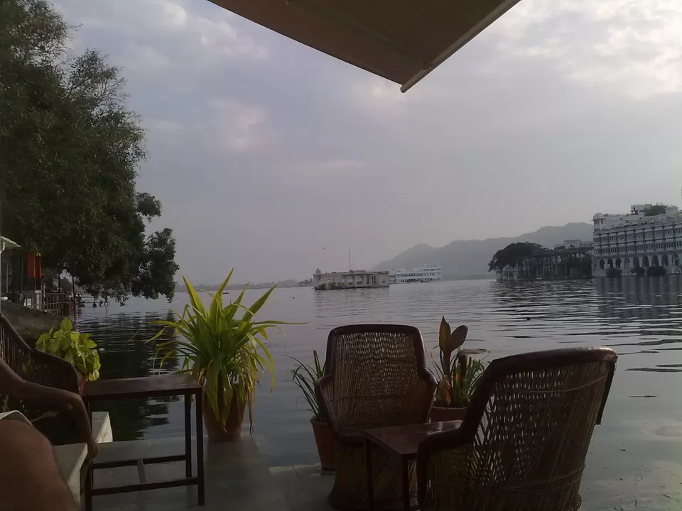 Photo of Lake Pichola, Udaipur, Rajasthan, India by Samantha Mascarenhas