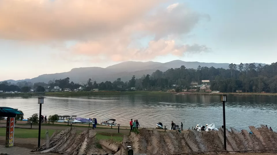Photo of Gregory Lake Inn, Nuwara Eliya, Sri Lanka by Samantha Mascarenhas