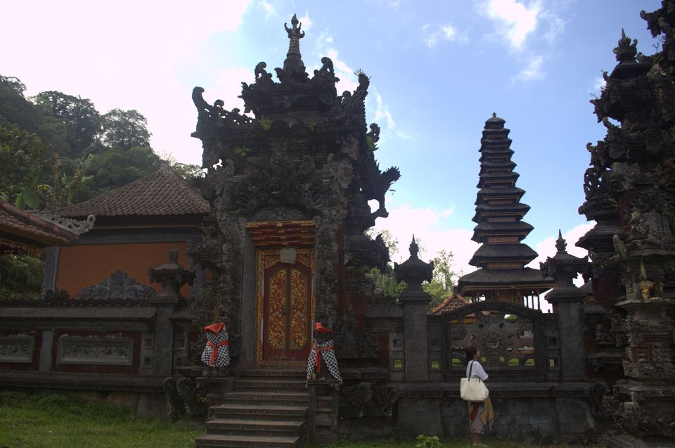 Photo of Pura Ulun Danu Buyan, Pancasari, Buleleng Regency, Bali, Indonesia by Samantha Mascarenhas