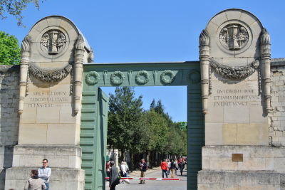 Photo of Père Lachaise Cemetery, Rue du Repos, Paris, France by Kayli Olson