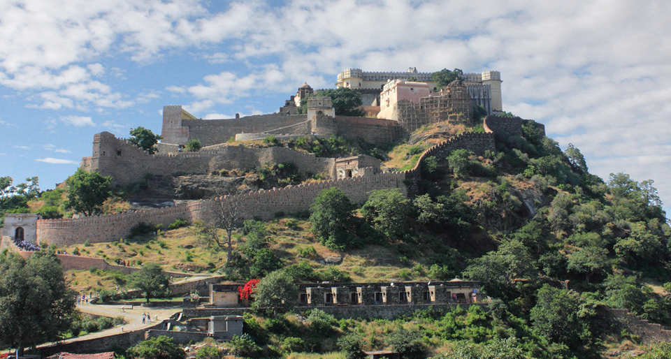 Photo of The Great Wall of India | Kumbhalgarh, Rajasthan 4/5 by Avnish Dhoundiyal