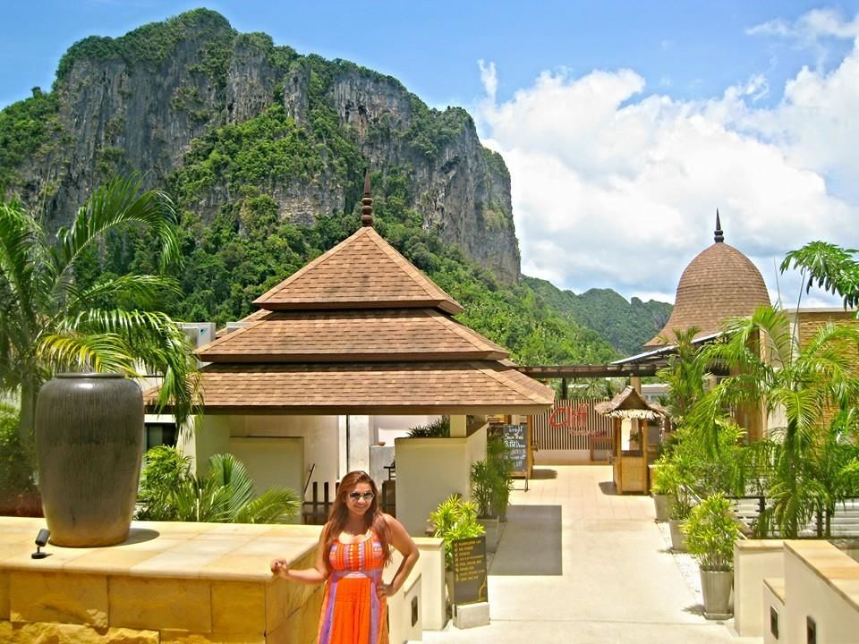Photo of krabi island and bangkok thailand by Naghma Naushad