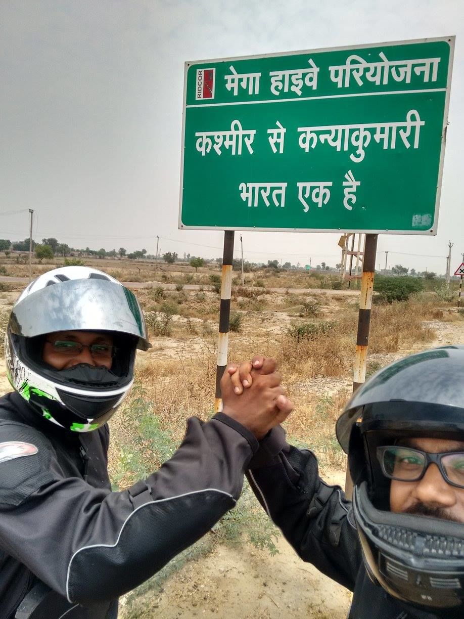 Photo of Pune-Leh-Pune Bike Road Trip Of 6506 km 10/49 by Vineet Gupta
