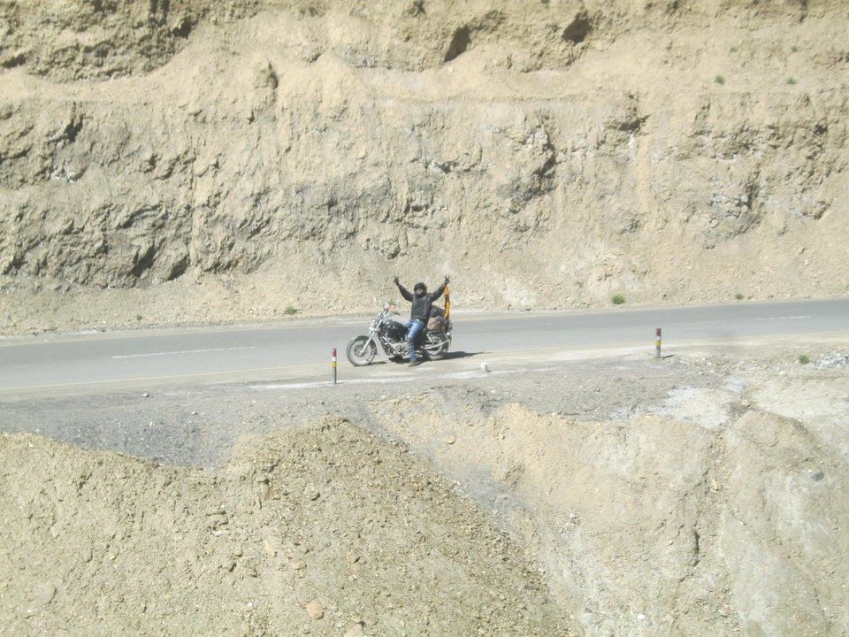 Photo of Pune-Leh-Pune Bike Road Trip Of 6506 km 39/49 by Vineet Gupta