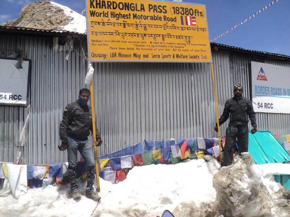 Photo of Pune-Leh-Pune Bike Road Trip Of 6506 km 5/49 by Vineet Gupta