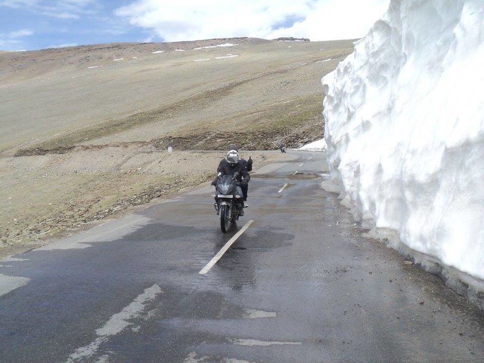 Photo of Pune-Leh-Pune Bike Road Trip Of 6506 km 35/49 by Vineet Gupta