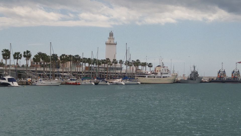 Photo of Last minute budget backpacking in Spain-Portugal! 24/48 by Neha Bhise Sadalge