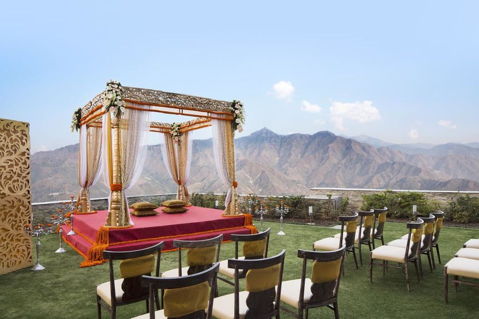 Photo of Can't Afford A Wedding In Lake Como? Head To These Stunning Resorts In India Instead by Neha Bhise Sadalge