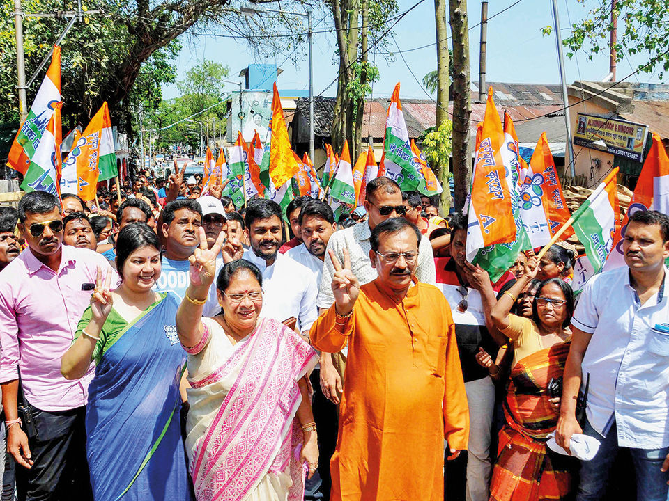 Photo of Election Tourism Is Here! Tour Operators Woo Foreigners for Poll Tourism 4/4 by Neha Bhise Sadalge
