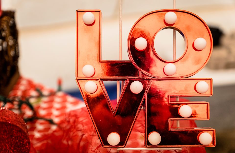 Photo of This Hotel Chain Is Offering 18 Years Of Free Stays To Couples Who Make Babies On Valentine's Day by Neha Bhise Sadalge