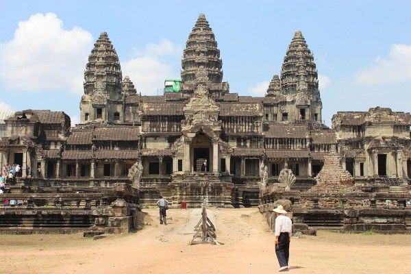Photo of Angkor Wat, Krong Siem Reap, Siem Reap, Cambodia by Melo Villareal