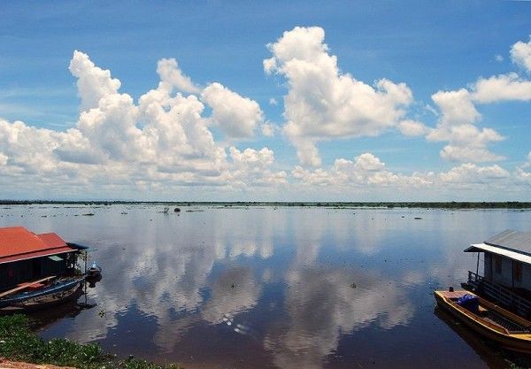 Photo of Tonle Sap Lake, Krong Siem Reap, Siem Reap, Cambodia by Melo Villareal