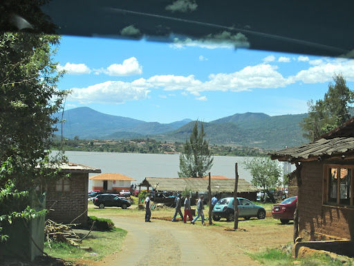 Photo of Lago de Patzcuaro/Lake Patzcuaro 6/43 by Dianne