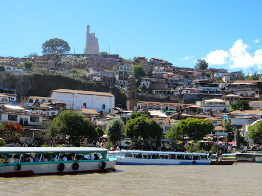 Photo of Lago de Patzcuaro/Lake Patzcuaro 28/43 by Dianne