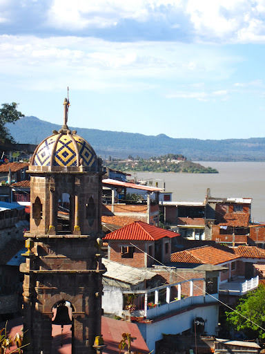 Photo of Lago de Patzcuaro/Lake Patzcuaro 32/43 by Dianne